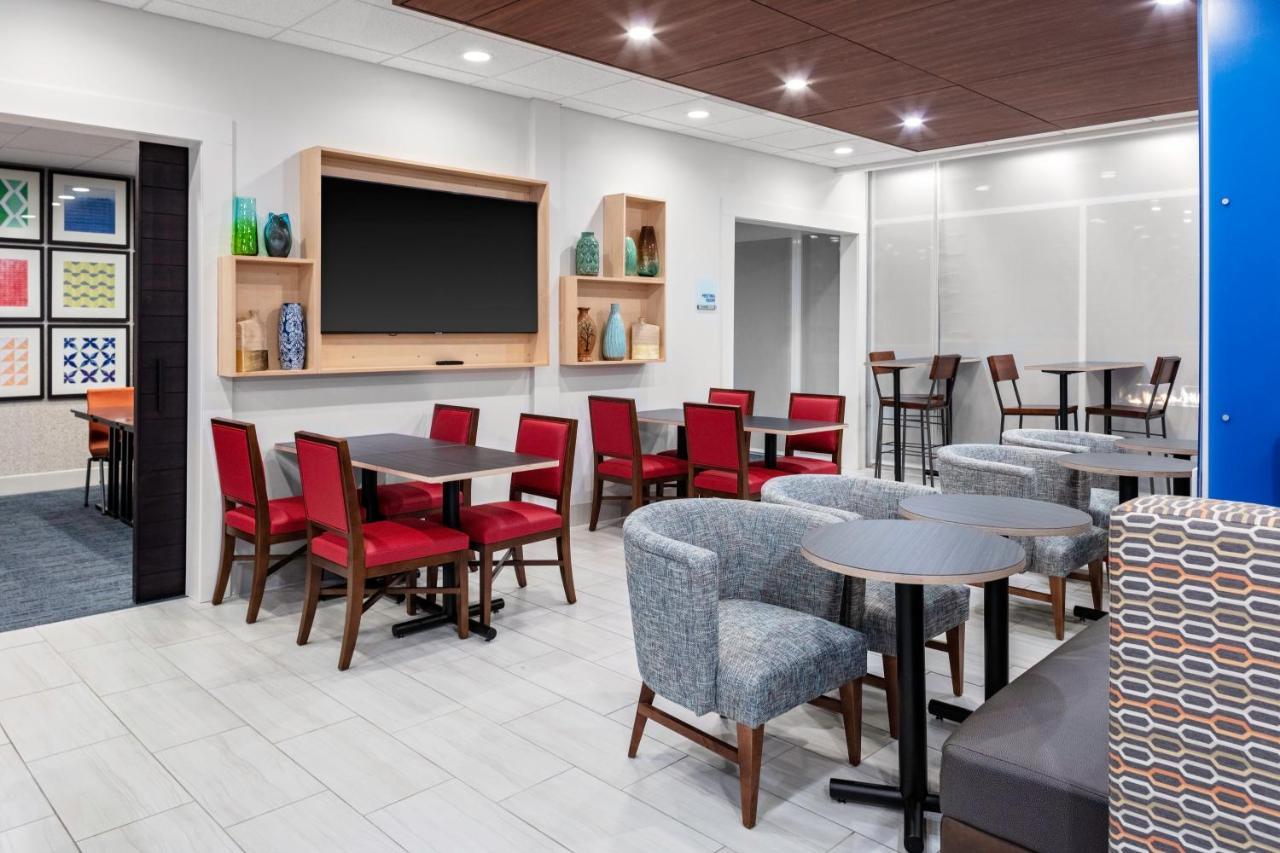 Express & West - Medical Park By Ihg Hotel Wilmington